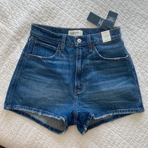 Abercrombie Ultra High Rise Mom Shorts Curve Love